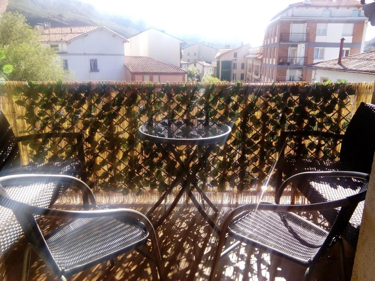 Apartamentos Rurales Imaz Etxea - Urbasa Olazagutia Bagian luar foto
